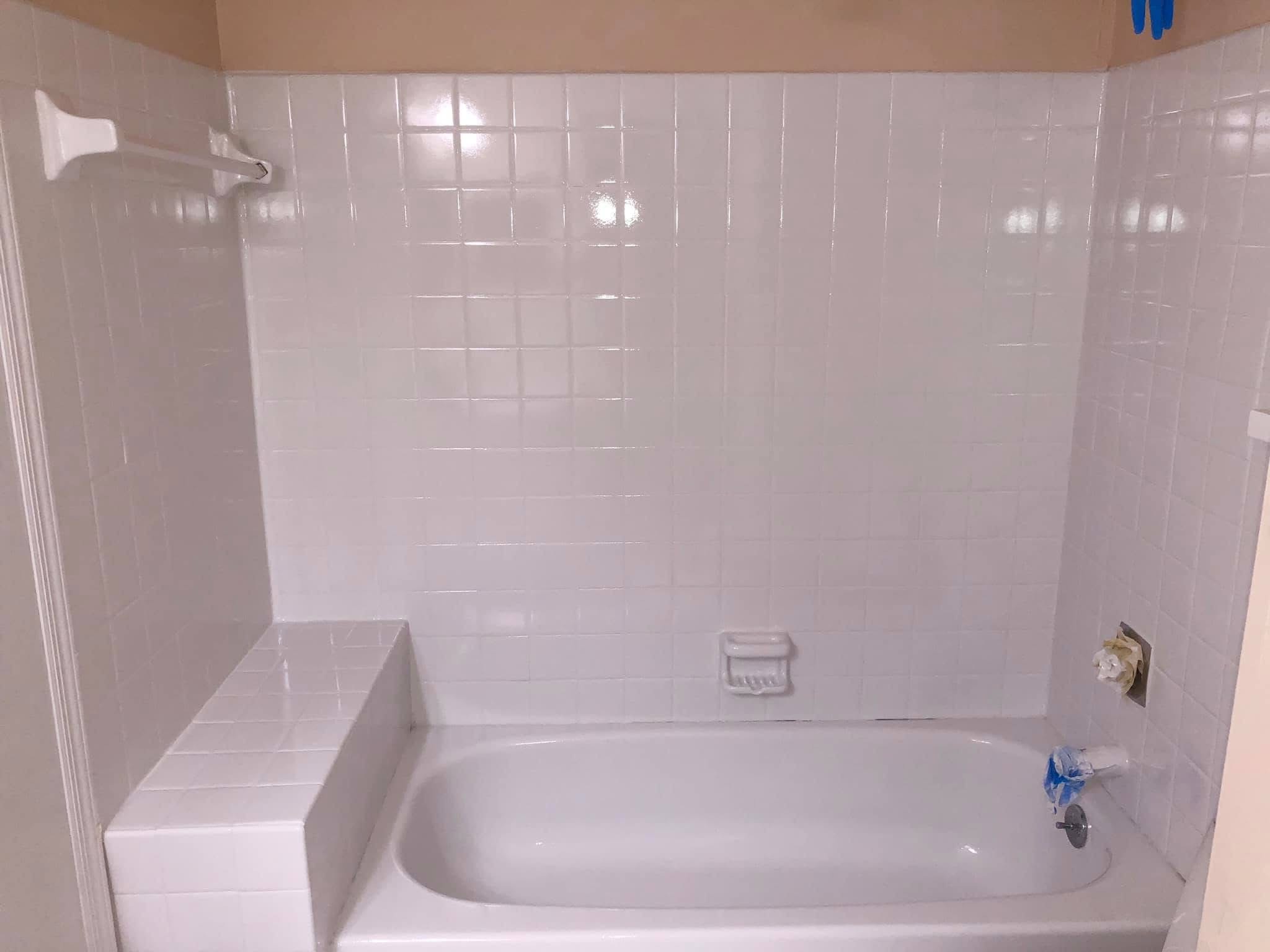 Expert cast iron bathtub refinishing in a Philadelphia row home